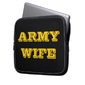 Ehefrau der Laptop Sleeve Army (Vorderseite Links)