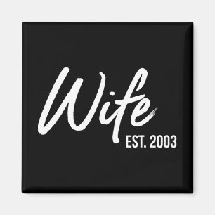 Ehefrau Est 2003 T - Shirt.png Magnet