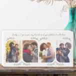 Ehefrau liebt Wörter 4 Vertikales Foto Delikates B Holzkisten Schild<br><div class="desc">Weiblicher Holzblock aus Foto für Ihre Ehefrau - oder sehr einfach für jemand anderen zu personalisieren. Die Fotovorlage zeigt 4 Ihrer bevorzugten Fotos in vertikaler Form mit abgerundeten Ecken an. Geschrieben mit liebevoller Formulierung in klarer, handgeschriebener Schrift, die lautet: "Ich habe dir mein Herz geschenkt und du hast es mit...</div>