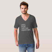 "EHEFRAU. MAMA. VIRTUELLER ASSISTENT." T-Shirt (Vorne ganz)