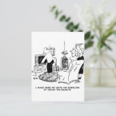 Ehefrau Versteckt die Remote-Kontrolle des Fernseh Postkarte (Stehend Vorderseite)