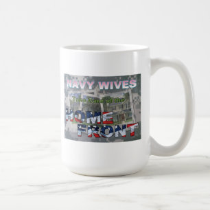 Ehefrauen der Marine kümmern sich um das Haus Kaffeetasse