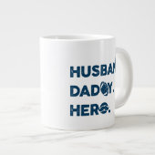 Ehemann. Daddy. Held. Retro-Grafik Jumbo-Tasse (Vorderseite Rechts)