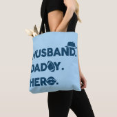 Ehemann. Daddy. Held. Retro-Grafik Tasche (Von Nahem)