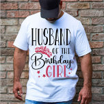 Ehemann der Personalisierten Geburtstagsfamilie T-Shirt<br><div class="desc">Wenn Sie eine Familiengeburtstagsfeier planen und einige einzigartige und personalisierte Shirts zum Tragen benötigen, dann Karo unseren Ehemann des Geburtstagsmädchens aus, wo die Shirts der Familie zusammenpassen. Diese Shirts sind ideal, um Ihre Lieben an ihrem besonderen Tag zu unterstützen. Und sie machen tolle Geschenke für das Geburtstagsmädchen und ihre Freunde!...</div>