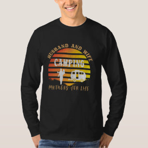 Ehemann und Ehefrau-Partner für den Camping-Traile T-Shirt