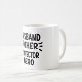 Ehemann Vater Protector Hero Funny Vatertag Kaffeetasse (VorderseiteRechts)