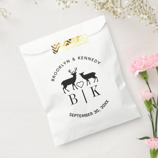Ehepaar Name Deer Monogram Rustic Country Wedding Geschenktütchen (Versiegelt)