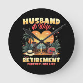 Ehepartner im Ruhestand Runde Wanduhr (Vorderseite)