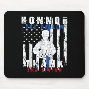 Ehre für die Toten dank der "Living US Flag" Mousepad