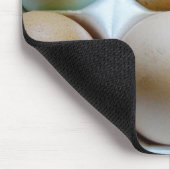 Ei-Karton voll sortierte farbige Eier Mousepad (Ecke)