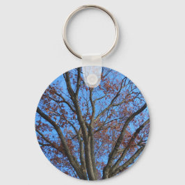 Eichenbaum in einem blauen Himmel im Herbst - Schlüsselanhänger