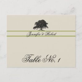 Eichenbaumplantage in grüner Tischnummer