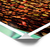 Eichhörnchen auf dem Baum mit Obst Poster (Ecke)