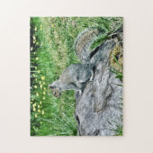 Eichhörnchen auf einem Baumstumpf Puzzle (Vertikal)
