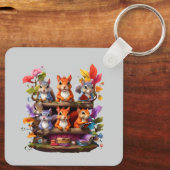 Eichhörnchen auf einem Holzbrett Schlüsselanhänger (Rückseite)