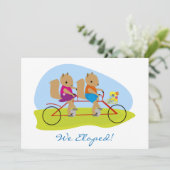 Eichhörnchen auf einem Tandem-Fahrrad, das wir gep Ankündigung (Stehend Vorderseite)
