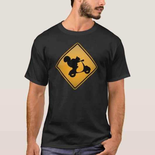 Eichhörnchen auf Roller T-Shirt (Vorderseite)
