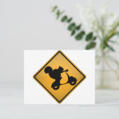 Eichhörnchen auf Scooter Postkarte (Stehend Vorderseite)