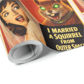 Eichhörnchen aus dem Weltraum Parodie Geschenkpapier (Rolleneckpunkt)