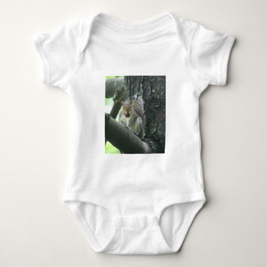 Eichhörnchen Baum-im TierSäuglings-Shirt Baby Strampler (Vorderseite)