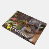 Eichhörnchen beginnt geduldig Begrüßungsfeier Fußmatte (Schrägansicht)