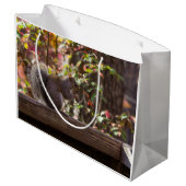 Eichhörnchen Chow Time Große Geschenktüte (Rückseite Schrägansicht)