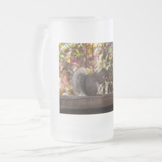 Eichhörnchen Chow Time Mattglas Bierglas (Vorderseite Links)