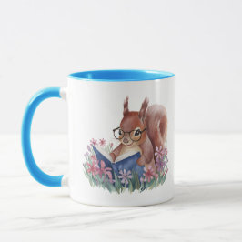 Eichhörnchen, das Buch in einem Bed of Blume liest Tasse