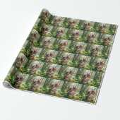 Eichhörnchen, das eine Geburtstagskarte liest Geschenkpapier (Ungerollt)