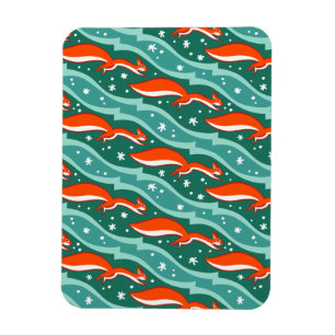 Eichhörnchen, die auf einem Weihnachtsbaum im Schn Magnet