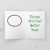 Eichhörnchen, die sich an Birdfeeder klammern, Beh Karte (Innenseite)