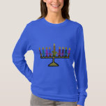 Eichhörnchen Hannukah Menorah Shirt<br><div class="desc">Feiern Sie Hannukah mit diesem bunten Eichhörnchenentwurf menorah!  Wählen Sie Ihre Lieblingsart und Farbe.  Beleuchten Sie eine Kerze,  leuchten Sie der Welt!</div>