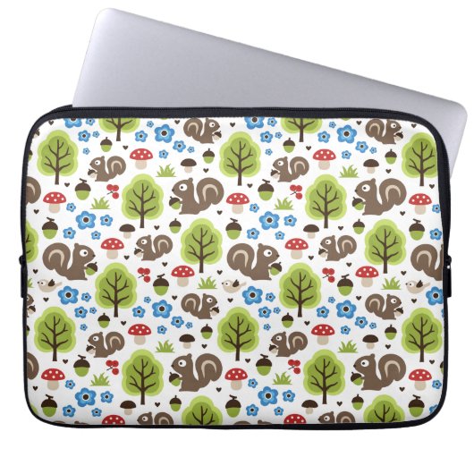 Eichhörnchen im Eichenwaldmuster Laptopschutzhülle (Vorderseite)