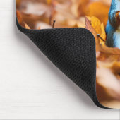 Eichhörnchen im Herbst mit Mais Mousepad (Ecke)