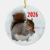 Eichhörnchen im Schnee mit Berry Ornament (Vorne)