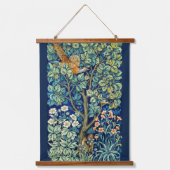 Eichhörnchen im Wald, William Morris Wandteppich Mit Holzrahmen (Vorderseite)