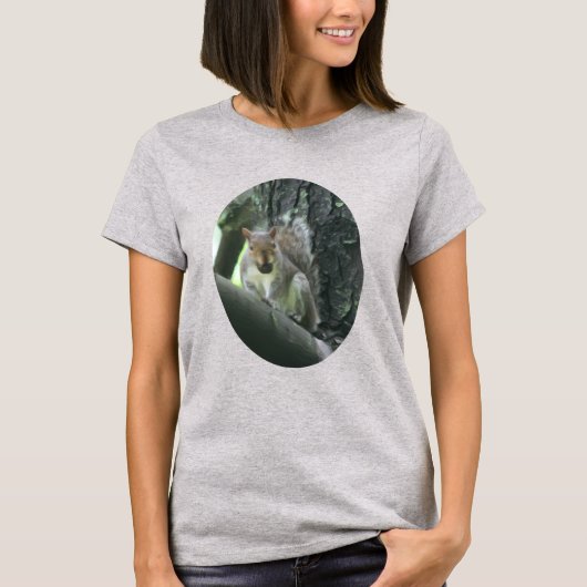 Eichhörnchen in der Baummalerei T-Shirt (Vorderseite)