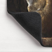 Eichhörnchen in einem Fleck Sonnenlicht Mousepad (Ecke)