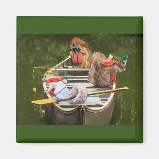 Eichhörnchen in einem Kanu Sims und Fischen Magnet (Vorne)