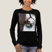 Eichhörnchen in einem Kiefernbaum Tri-Blend Shirt (Vorderseite)