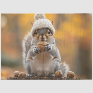 Eichhörnchen in Strick-Hutmutter Seidenpapier