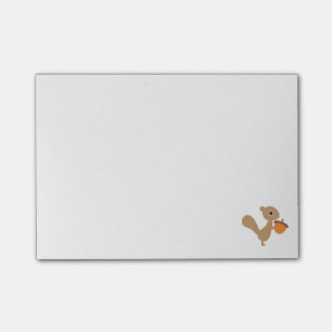 Eichhörnchen mit Eichel-Post-Itanmerkungen Post-it Klebezettel