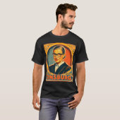 Eichhörnchen mit einer Waffe T-Shirt (Vorne ganz)