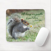 Eichhörnchen mit Gänseblümchen-Kennzeichen-9:23 Mousepad (Mit Mouse)
