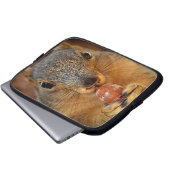 Eichhörnchen mit Nut 2 Laptopschutzhülle (Vorne Knopf)