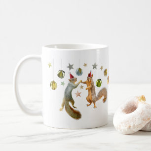 Eichhörnchen mit Stars und Gold Balls Holiday Tass Kaffeetasse