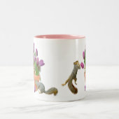Eichhörnchen mit Tasse der Tulpe-der glücklichen (Mittel)