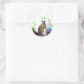 Eichhörnchen mit verschnürten Geschenken Runder Aufkleber (Tasche)