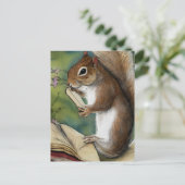 Eichhörnchen mit Wasserfarbe Lesen eines Buches Postkarte (Stehend Vorderseite)